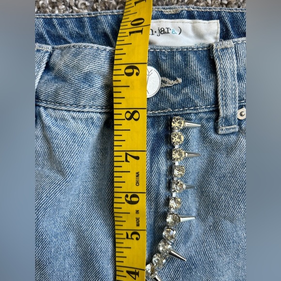 ban jars nwot distressed rhinestone embellished shorts size 1/24 - Picture 6 of 7